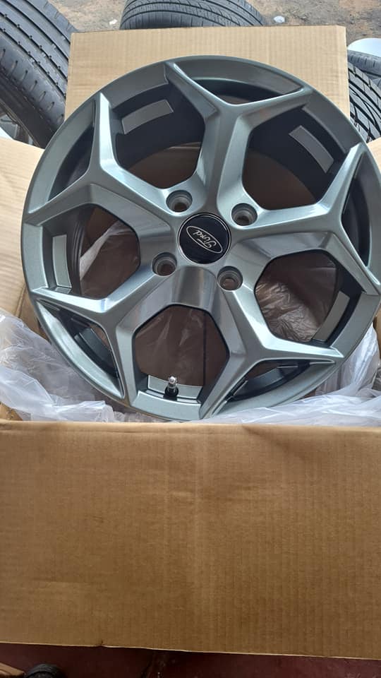 Ford figo/Fiesta Brand new mags Size 15+tyres 195/50/15 - Private Seller Ford figo/Fiesta Brand new mags Size 15+tyres 195/50/15 - Private Seller