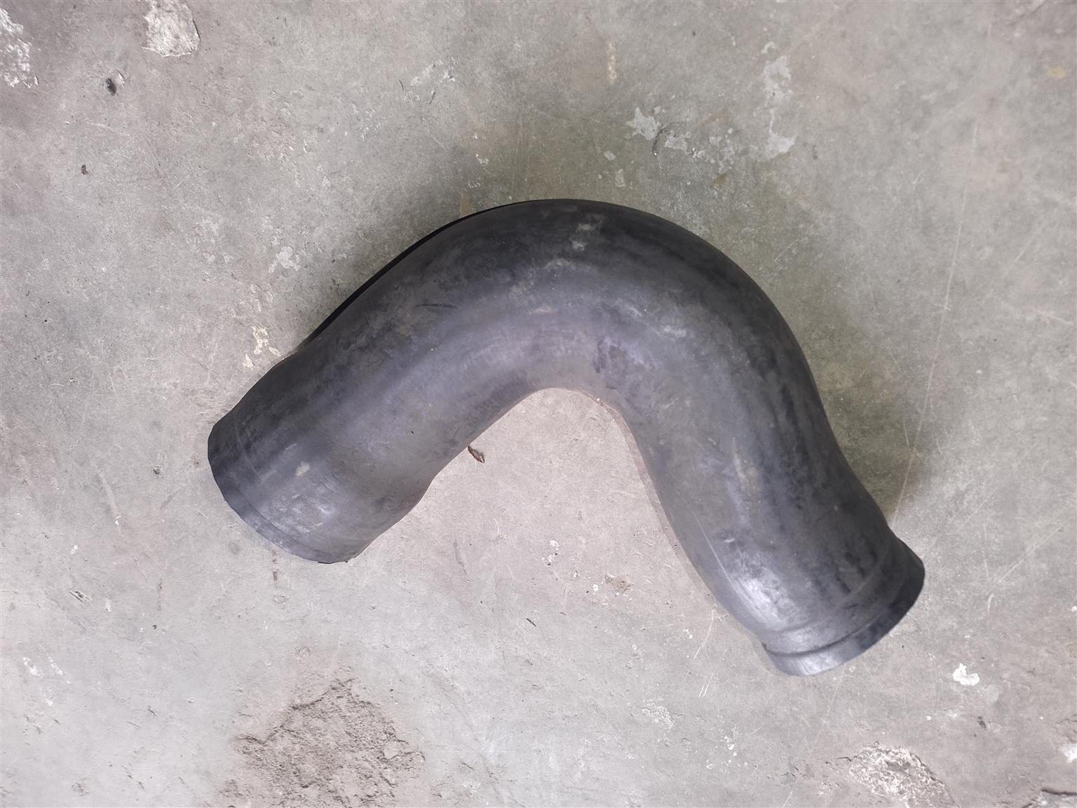 INTERCOOLER HOSE VOLVO S40•V40 2.0L T 2002 FOR SALE DELIVERY AVAILABLE - Private Seller INTERCOOLER HOSE VOLVO S40•V40 2.0L T 2002 FOR SALE DELIVERY AVAILABLE - Private Seller
