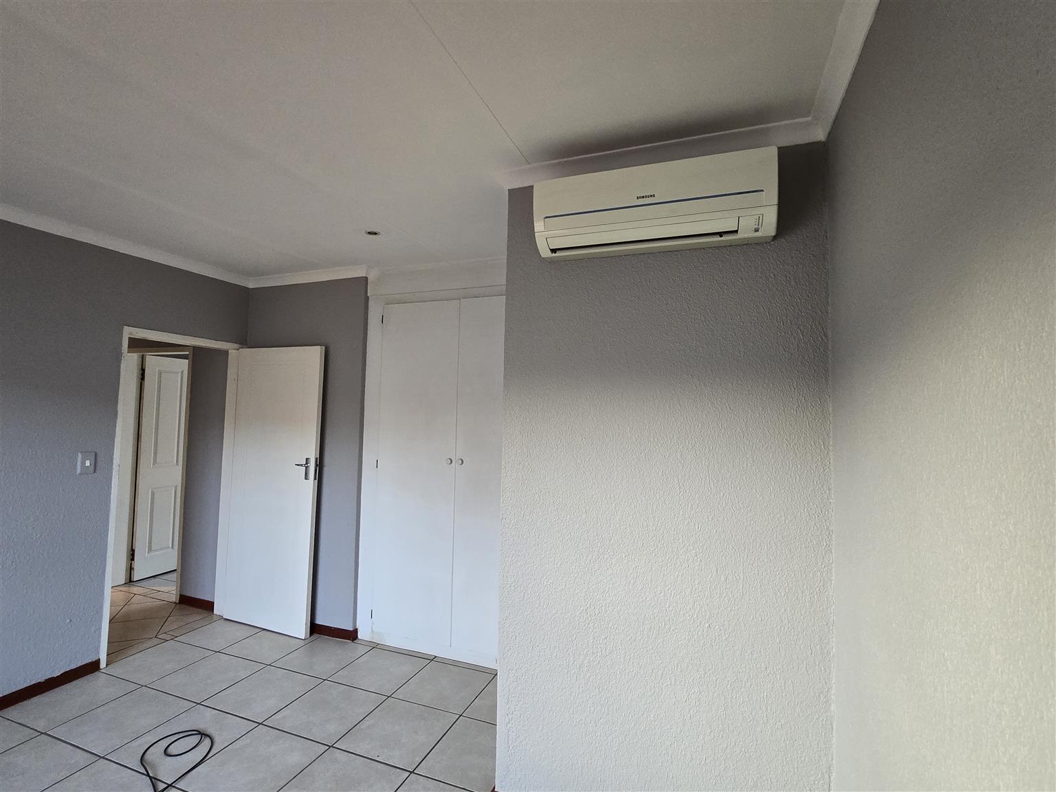 2 Bedroom duplex to rent in 24 hour security complex in Annlin ...