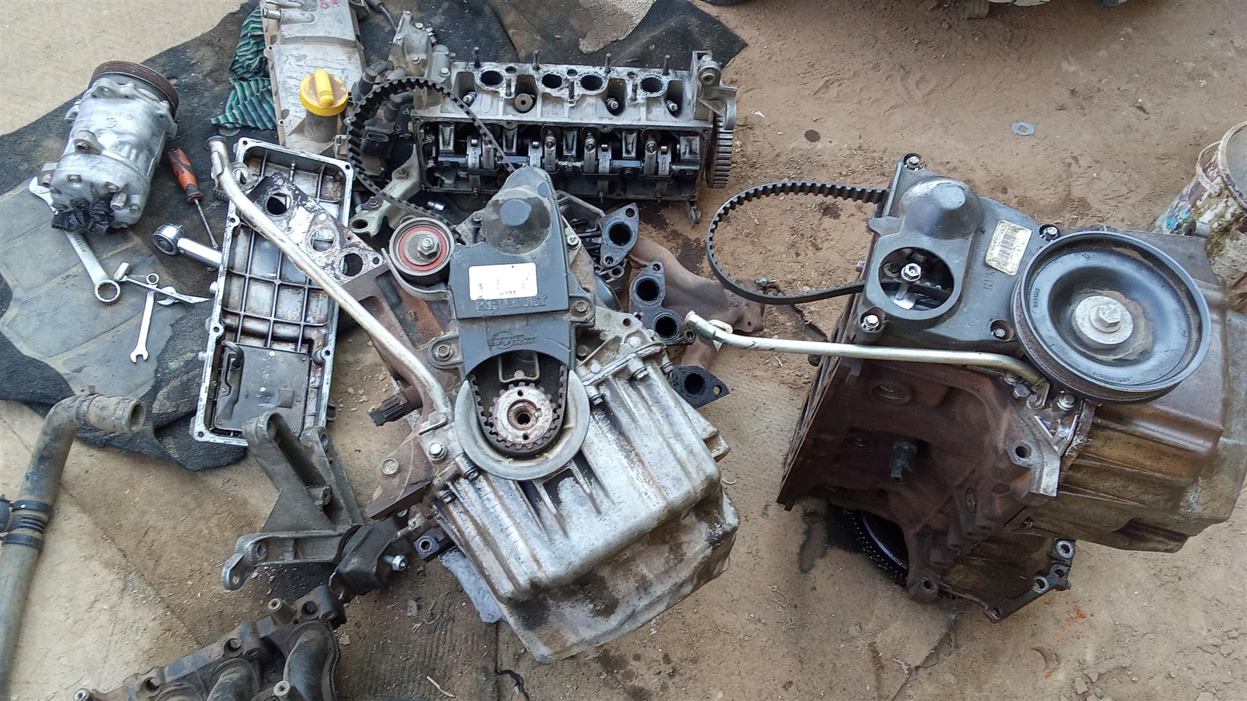 Nissan np 200 bakkie spares for sale - Private Seller