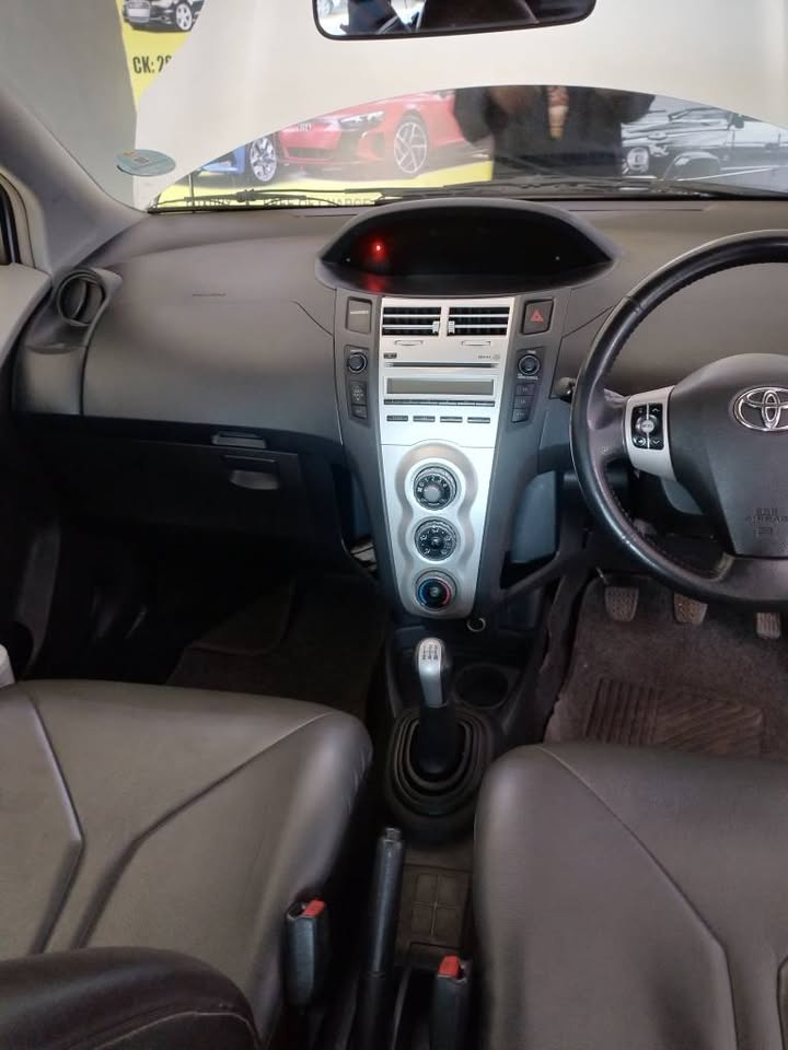 2007 TOYOTA YARIS 1.4 MANUAL