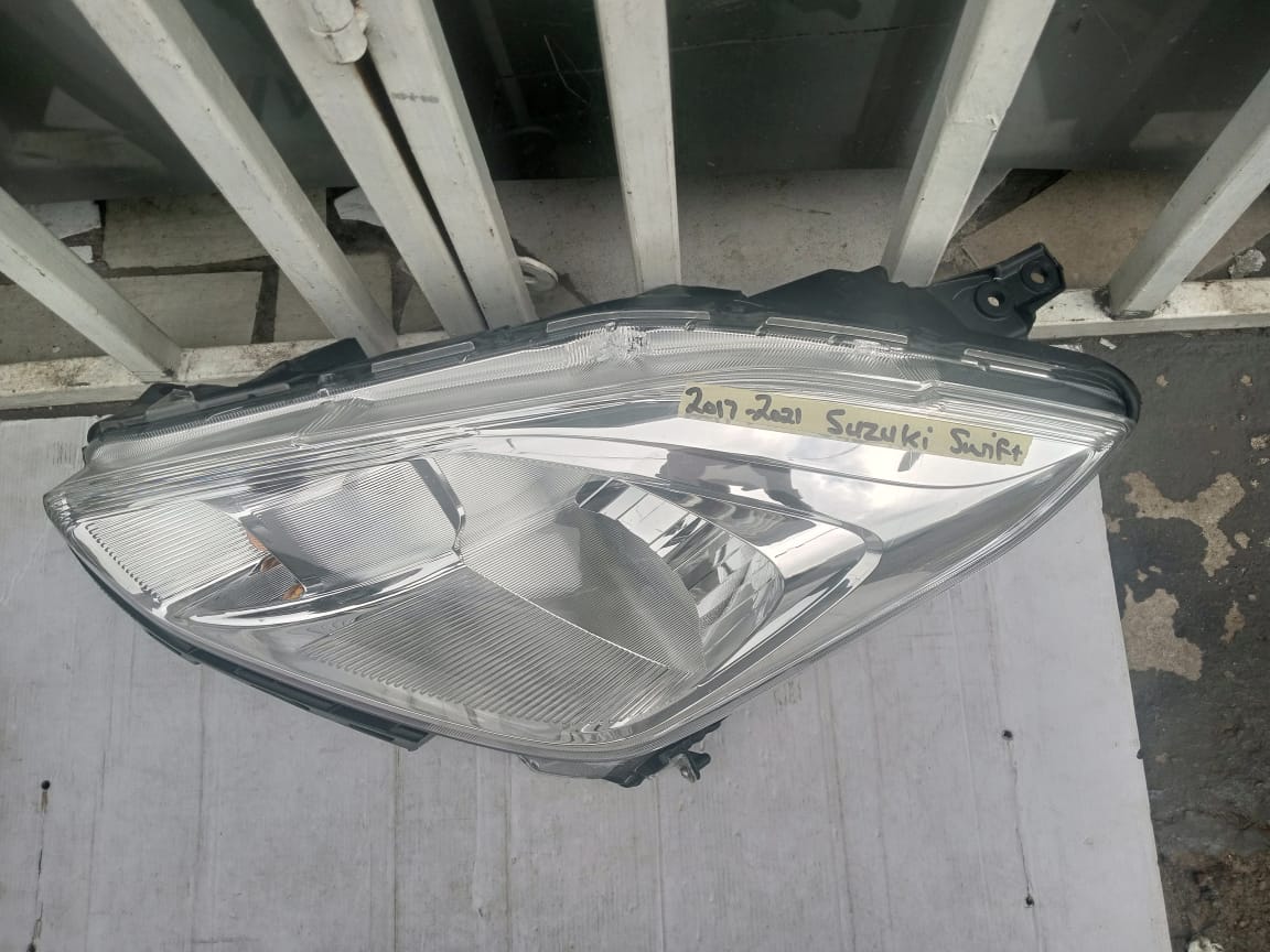 2017-2021 SUZUKI SWITF LEFT SIDE HEADLIGHT FOR SALE - Private Seller