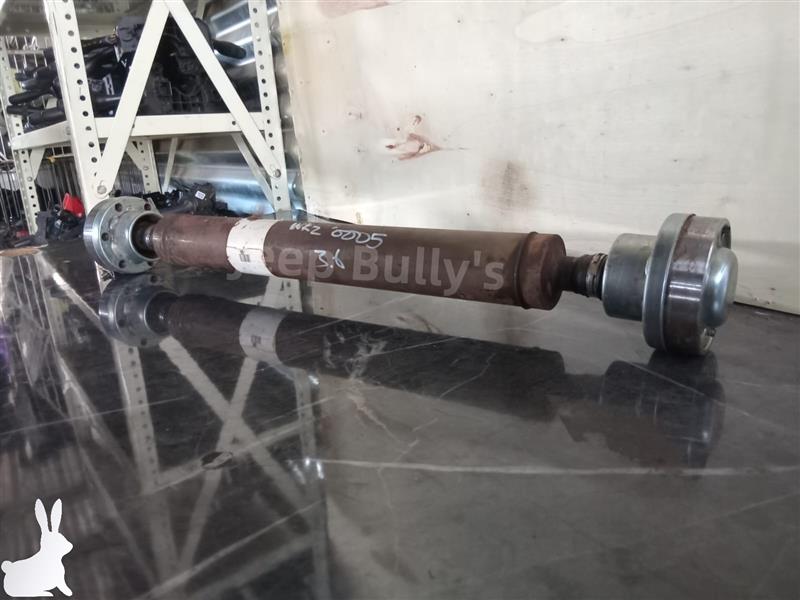 Prop Shaft | Stripped Jeep Grand Cherokee WK2 3.6 - Private Seller Prop Shaft | Stripped Jeep Grand Cherokee WK2 3.6 - Private Seller