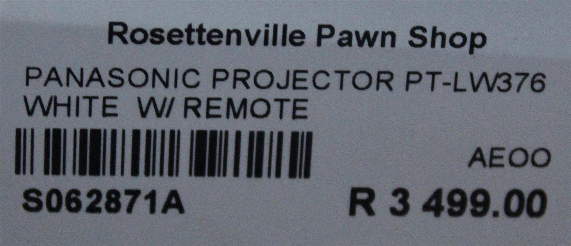 PANASONIC PROJECTOR PT-LW376 WHITE W/REMOTE S062871A