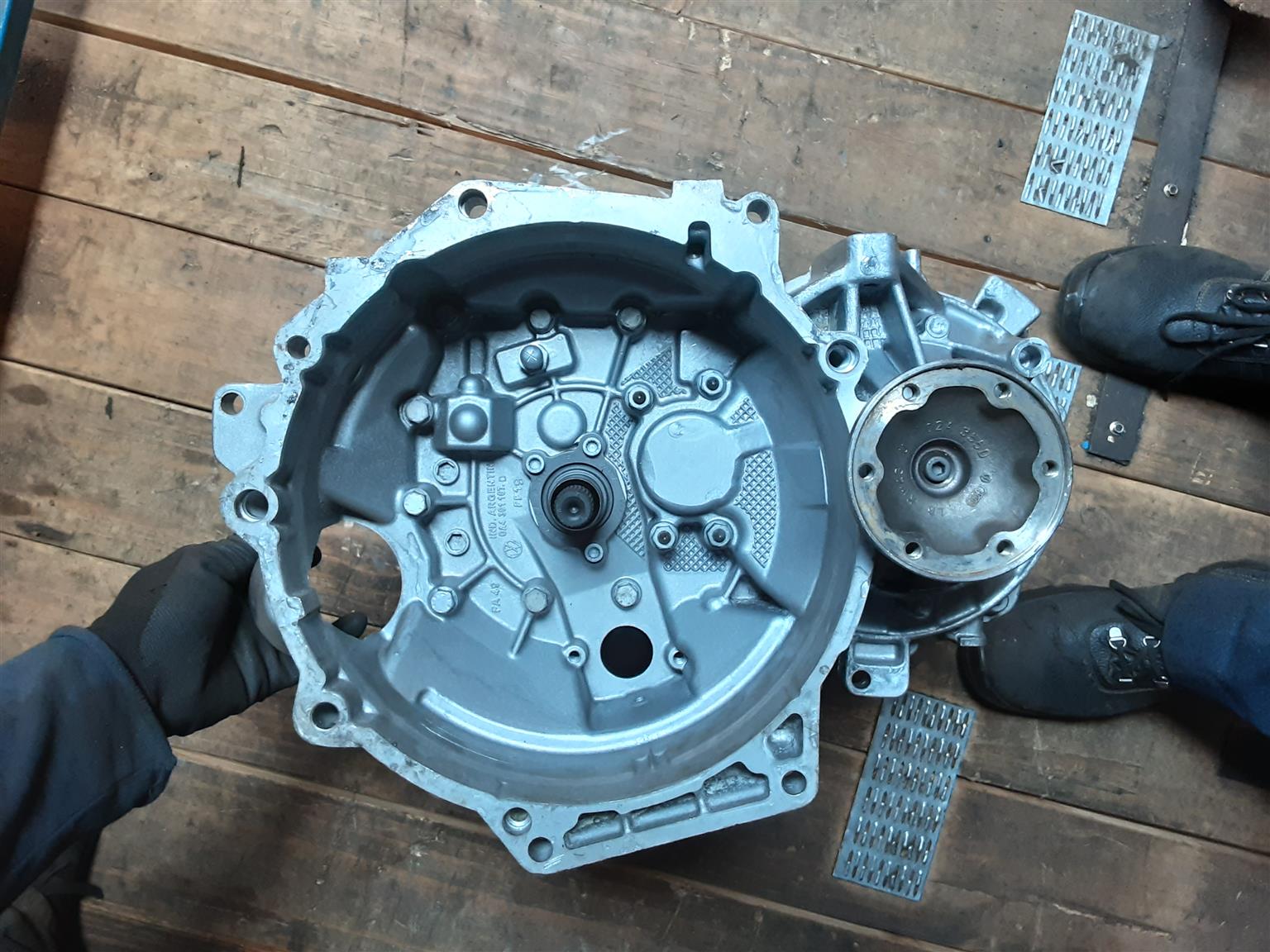 Selling VW Touran Petrol 6Speed Manuel Gearbox - Private Seller