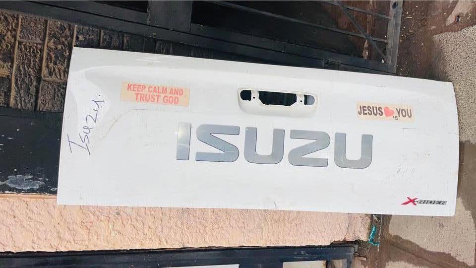 Isuzu D-Max tailgate - Private Seller Isuzu D-Max tailgate - Private Seller