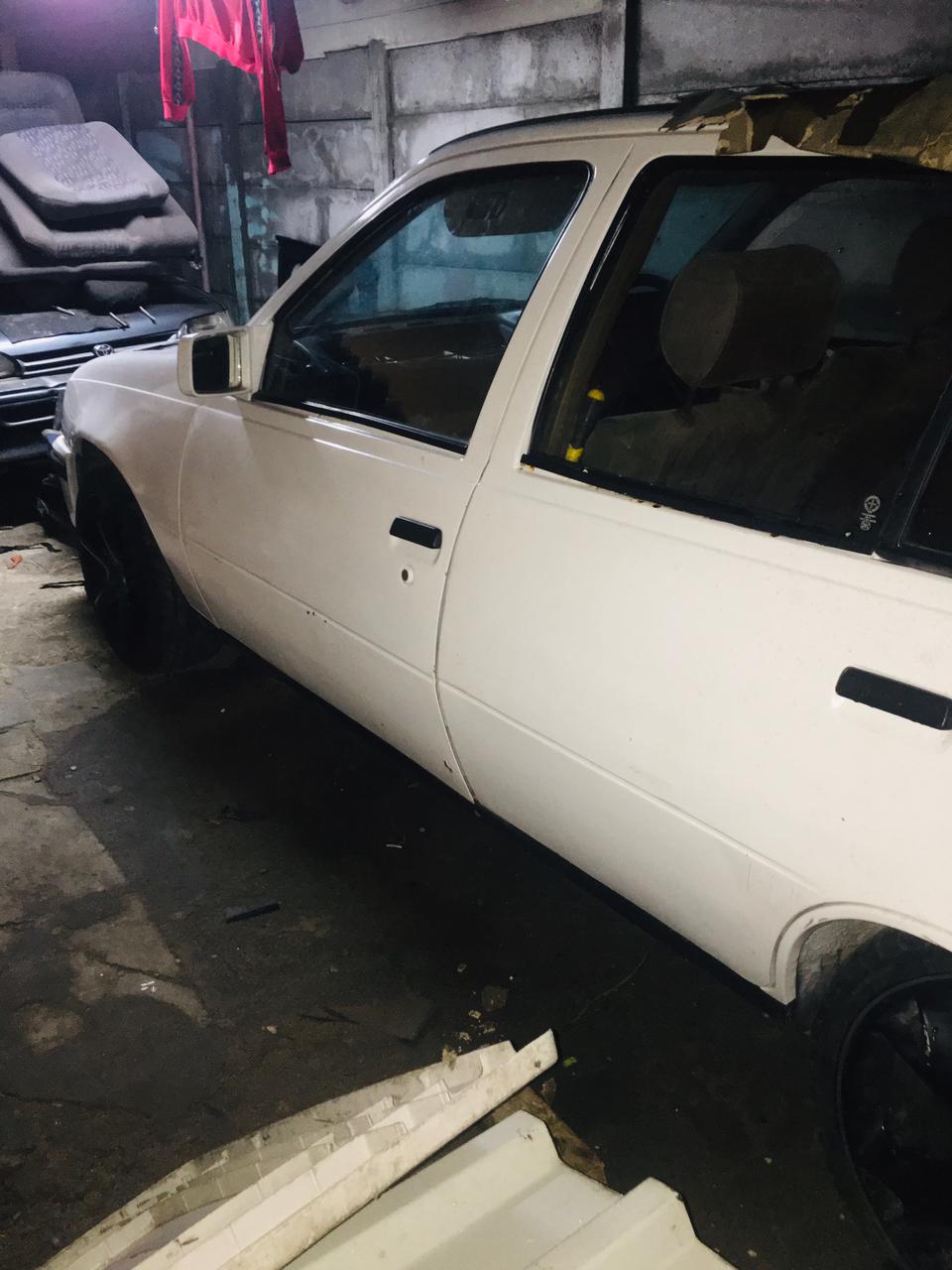 opel monza GSI 1.6 carb automatic.
