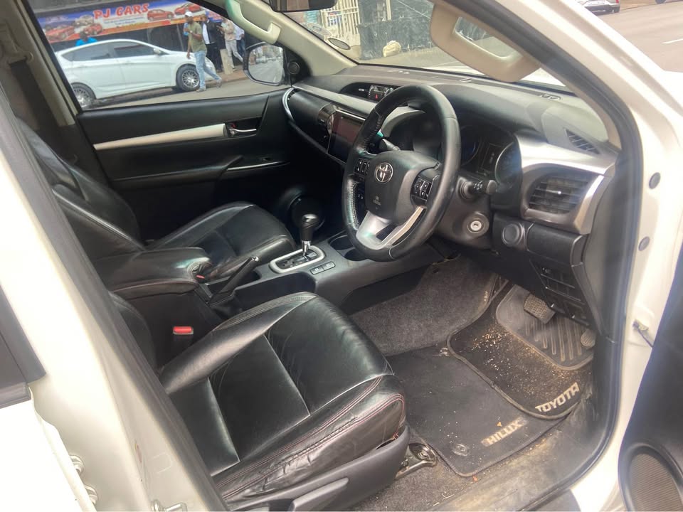 2017 Toyota Hilux 2.8 GD6 4x2 Automatic