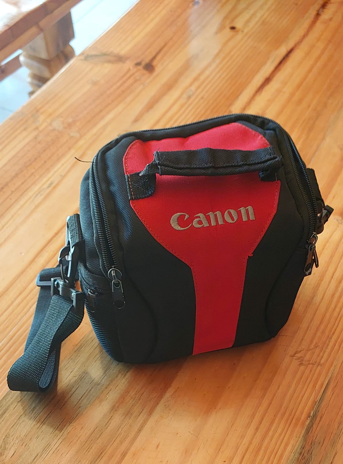 Canon EOS 2000D Camera, Canon 18-55mm lens, bag, battery, memory card