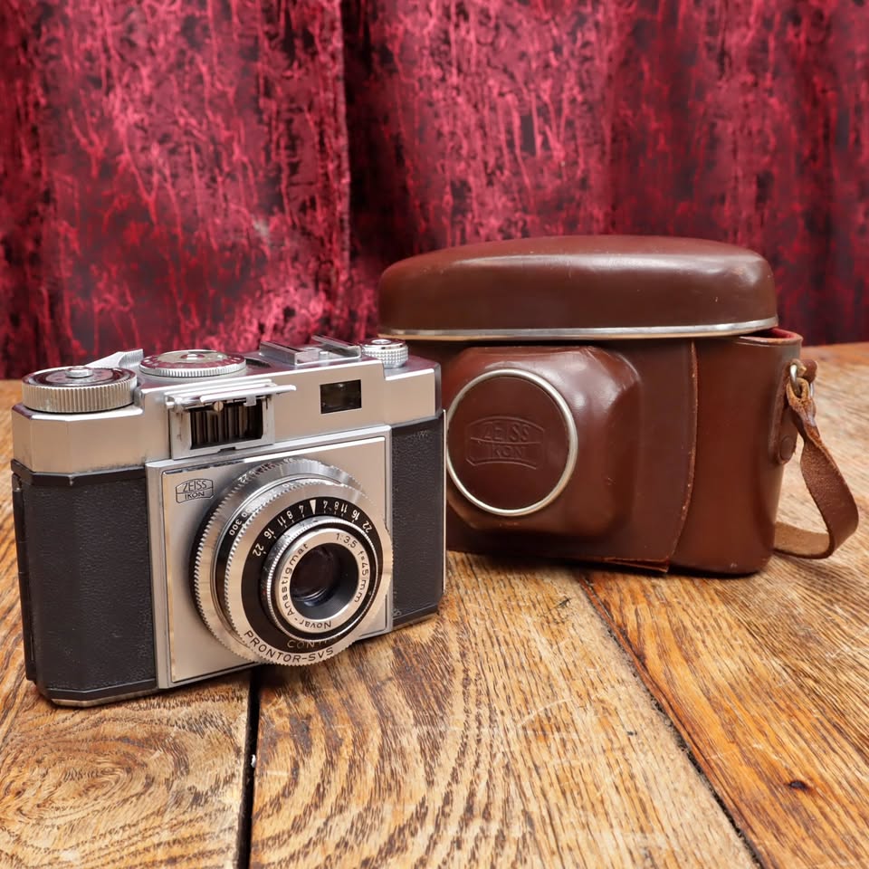 Zeiss Ikon Contina IIa Prontor-SVS 35MM Novar-Anastigmat 45mm f3.5 Lens ...
