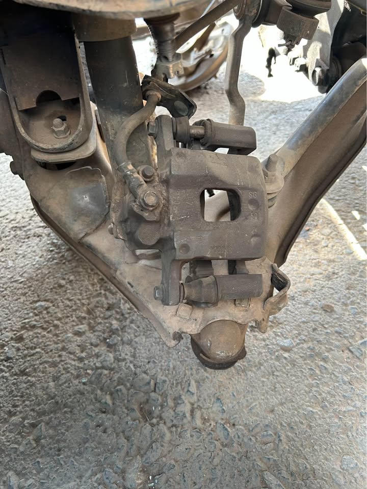 2005 Ford Ranger brake Callipers in Stock @Circle 7 Used Parts Call or WhatsApp - Private Seller 2005 Ford Ranger brake Callipers in Stock @Circle 7 Used Parts Call or WhatsApp - Private Seller