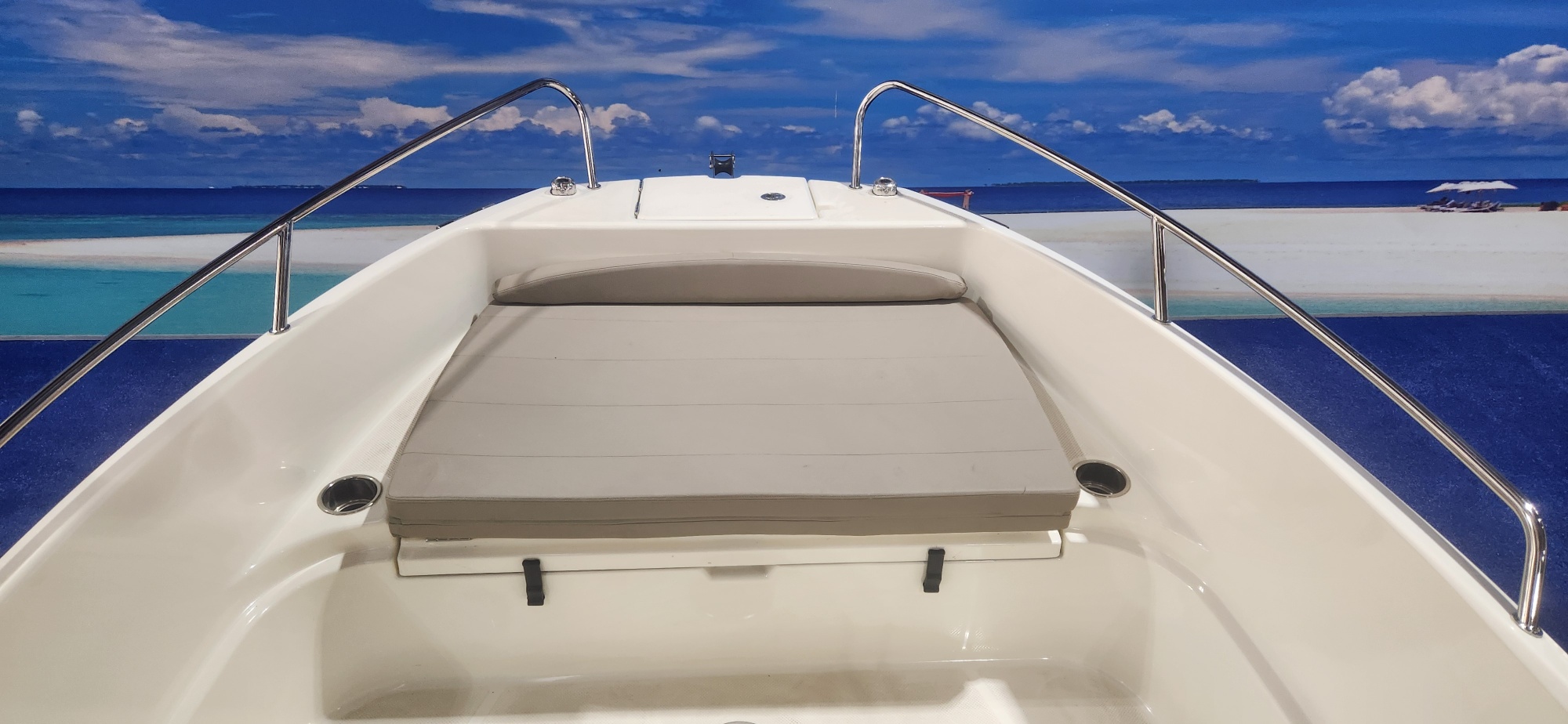 QUICKSILVER 555 OPEN ON TRAILER 130 HP YAMAHA 4 STROKE