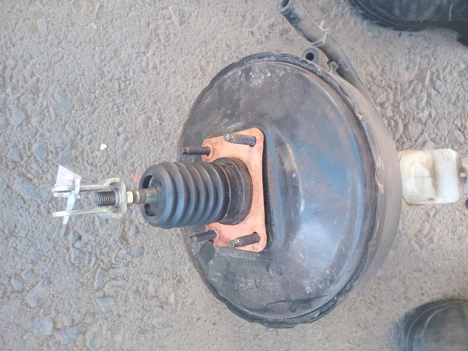 2015 Toyota hilux d4d 3.0 brake booster for sale - Private Seller