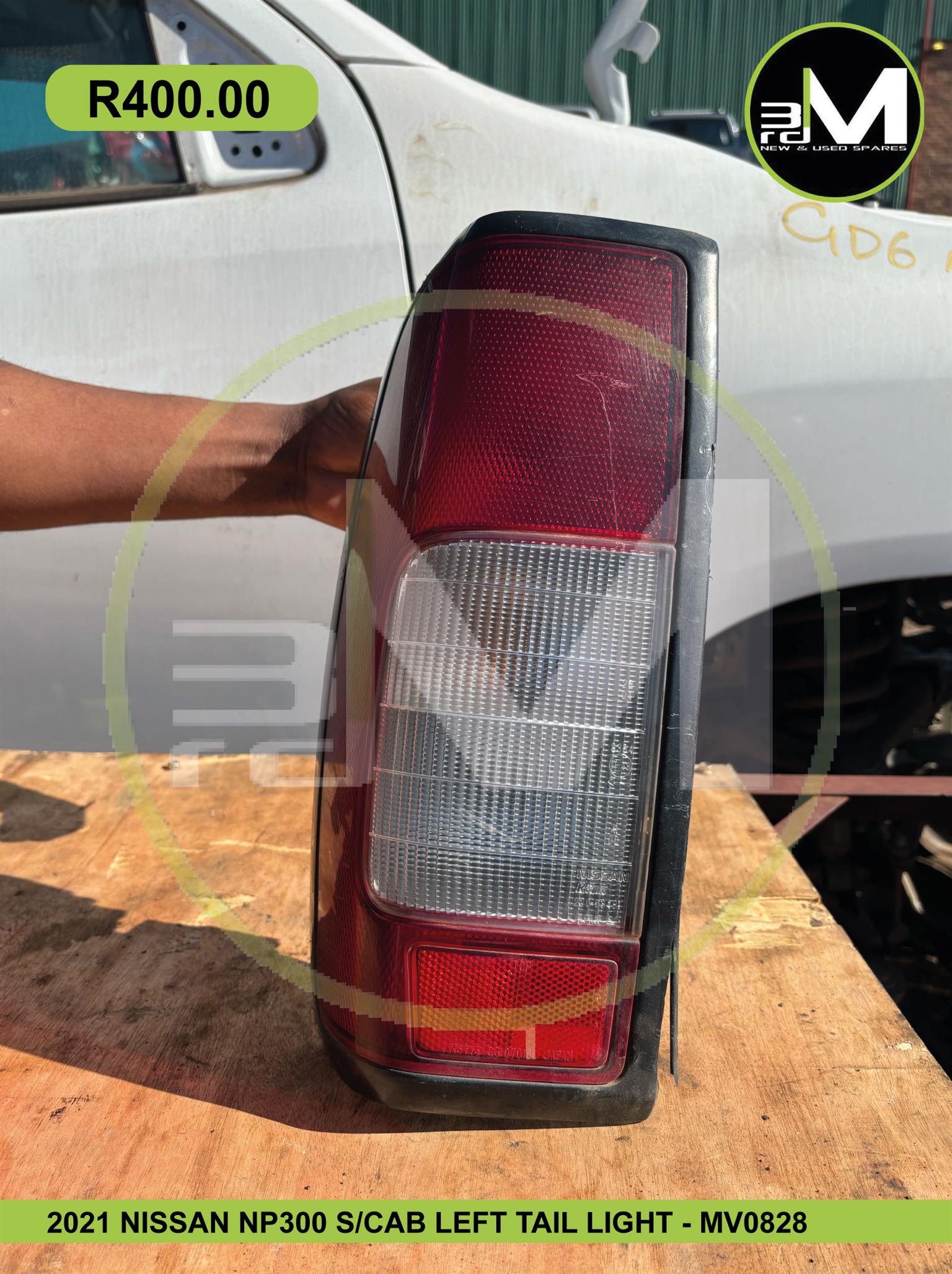 2021 NISSAN NP300 S/CAB LEFT TAIL LIGHT - MV0828 - Private Seller 2021 NISSAN NP300 S/CAB LEFT TAIL LIGHT - MV0828 - Private Seller