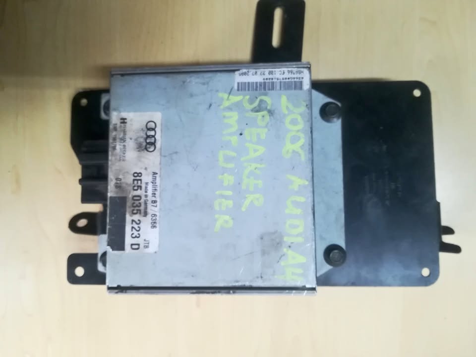AUDI A4 SPEAKER AMP - Private Seller AUDI A4 SPEAKER AMP - Private Seller