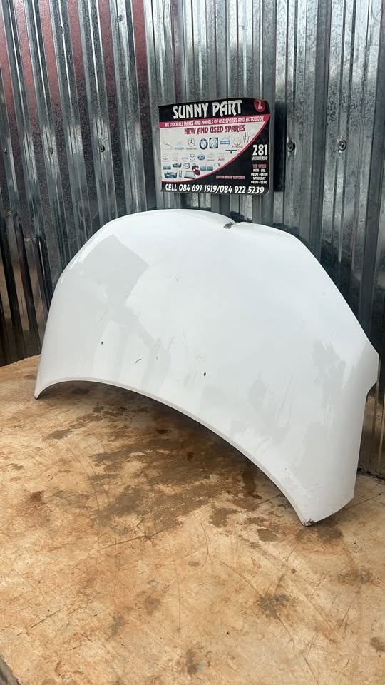 Suzuki Ignis Bonnet - Private Seller Suzuki Ignis Bonnet - Private Seller