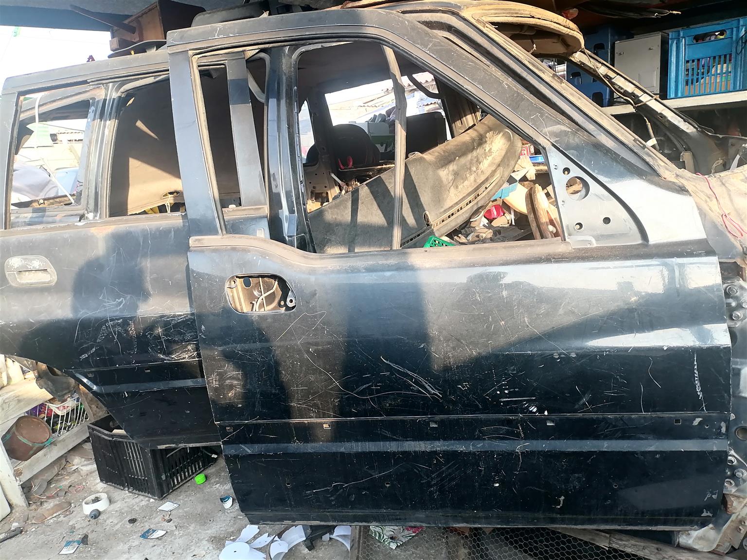 Ssangyong Musso 1997 inside trim and body parts - Private Seller