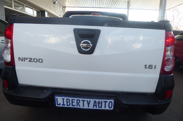 Used 2014 Nissan NP200 1.6i (aircon) safety pack - Private Seller Used 2014 Nissan NP200 1.6i (aircon) safety pack - Private Seller