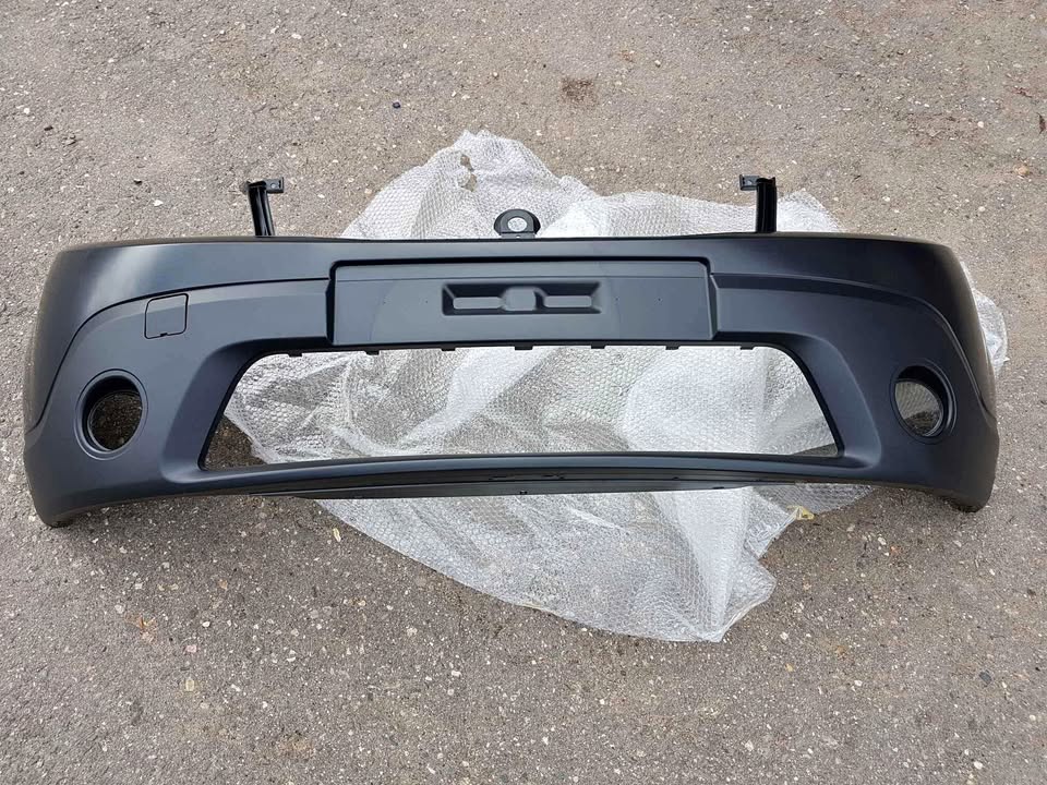 RENAULT SANDERO STEPWAY  2012 /14  BRAND NEW FRONT BUMPERS FORSALE