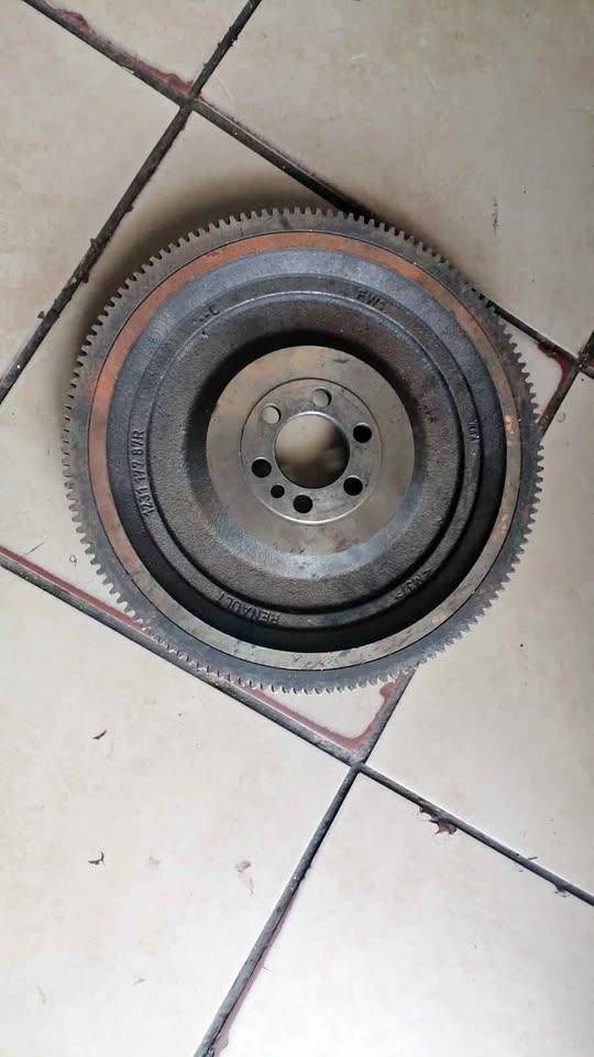2019 RENAULT SANDERO H4BA FLYWHEEL . - Private Seller