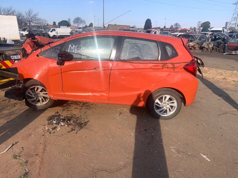 honda jazz stripping for spares