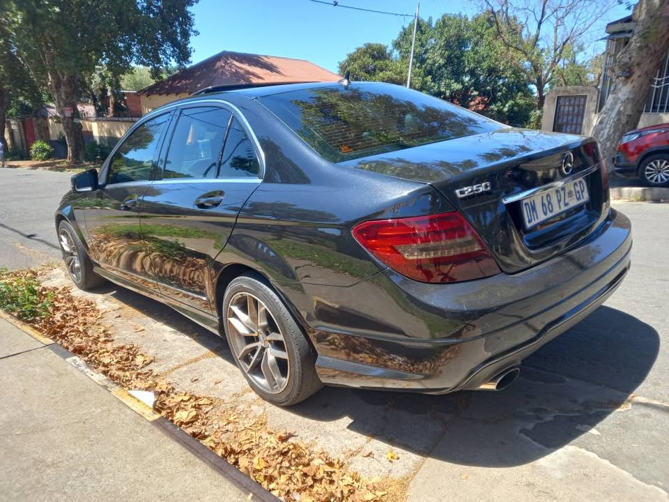 2014 MERCEDES BENZ C250 EFFICIENCY PETROL, AUTOMATIC, BLACK COLOR, MILEAGE 96000KMS