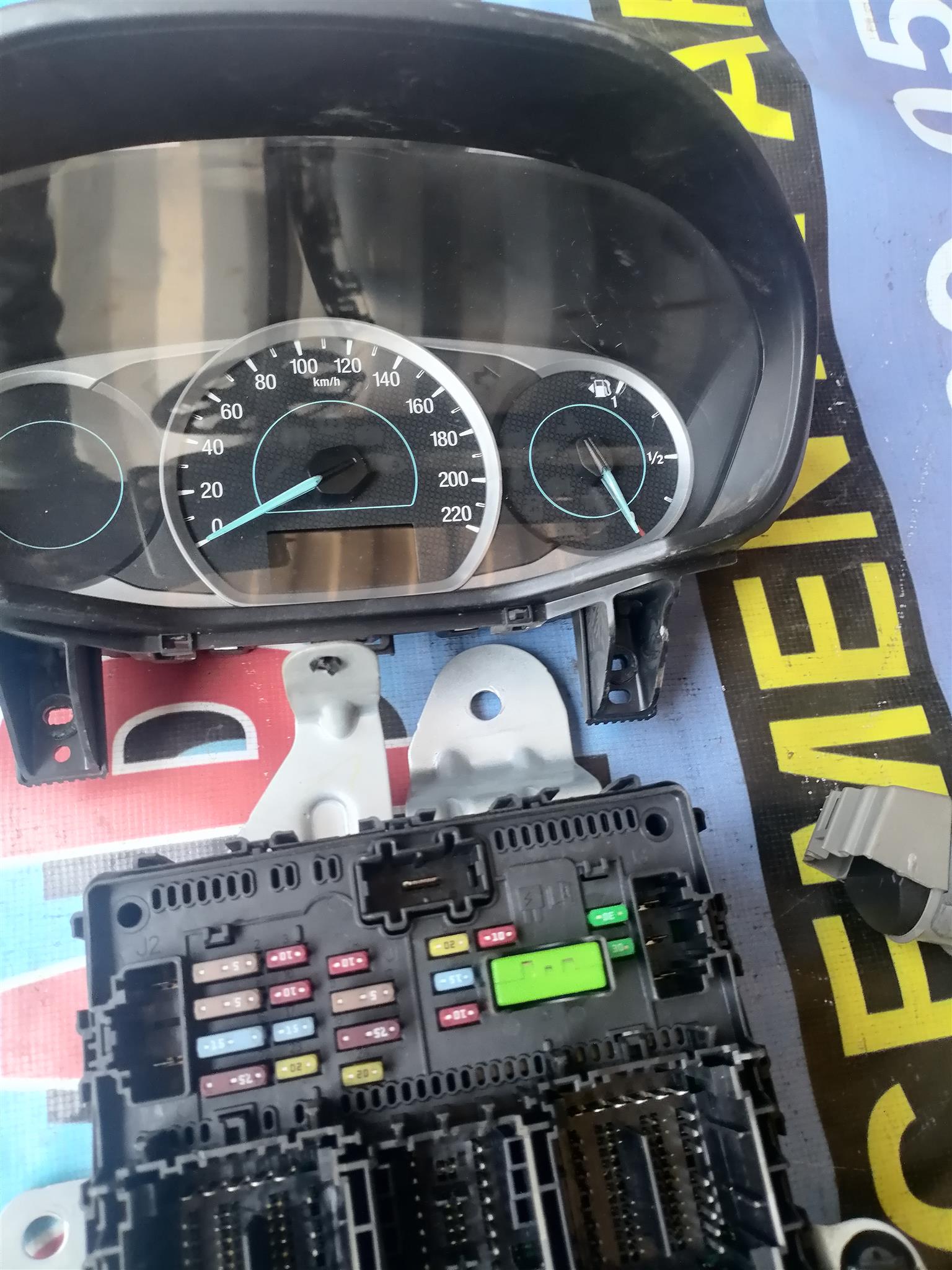 Ford figo lockset
