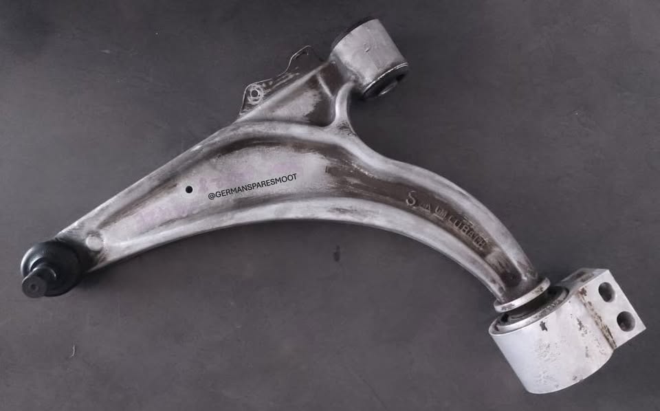 Chev Cruze 1.6 Used Control Arm - Private Seller