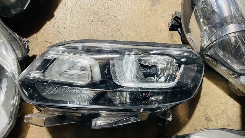 CITROEN JUMPY/Spacetourer headlight 2016 - Private Seller