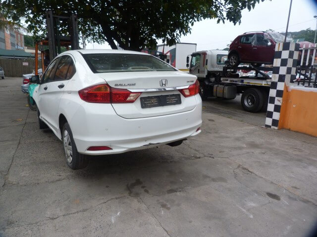 Honda Ballade 2016 1.5 Automatic stripping - Private Seller Honda Ballade 2016 1.5 Automatic stripping - Private Seller