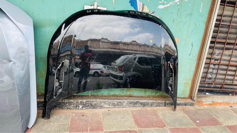 Range Rover Bonnet - Private Seller Range Rover Bonnet - Private Seller