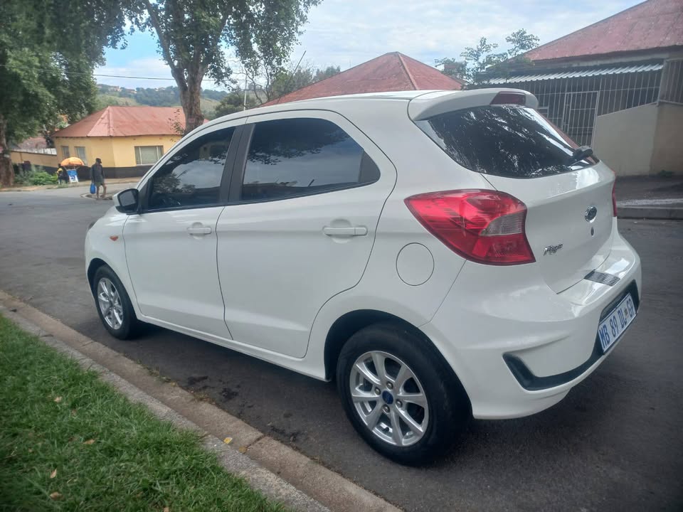 Ford Figo Hatchback 2021 Model 1.5 Petrol, Manual Transmission, White Color, Mileage 54000kms