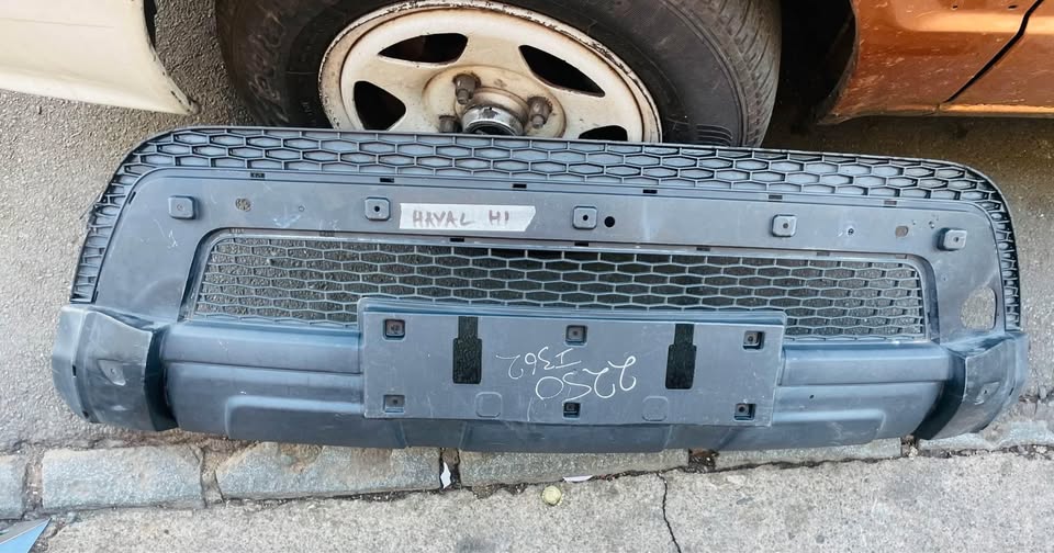 GWM Haval H1 /M4 grille - Private Seller GWM Haval H1 /M4 grille - Private Seller