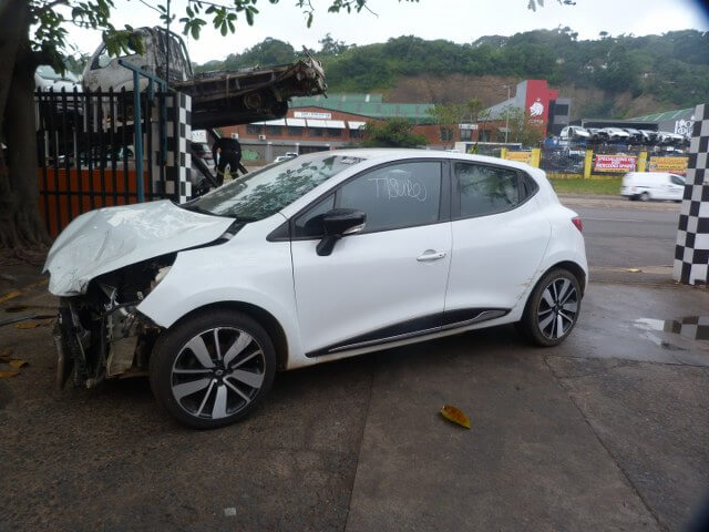 Stripping for spares /Renault Clio 2013 - Private Seller Stripping for spares /Renault Clio 2013 - Private Seller