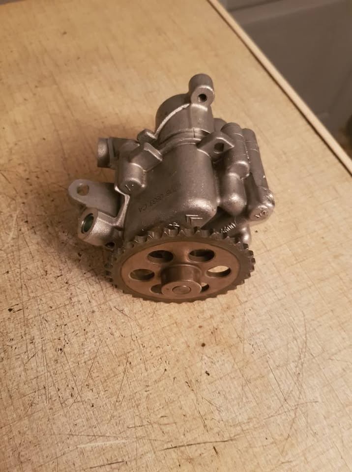 PEUGEOT BOXER OR FORD RANGER OIL PUMP FORSALE - Private Seller