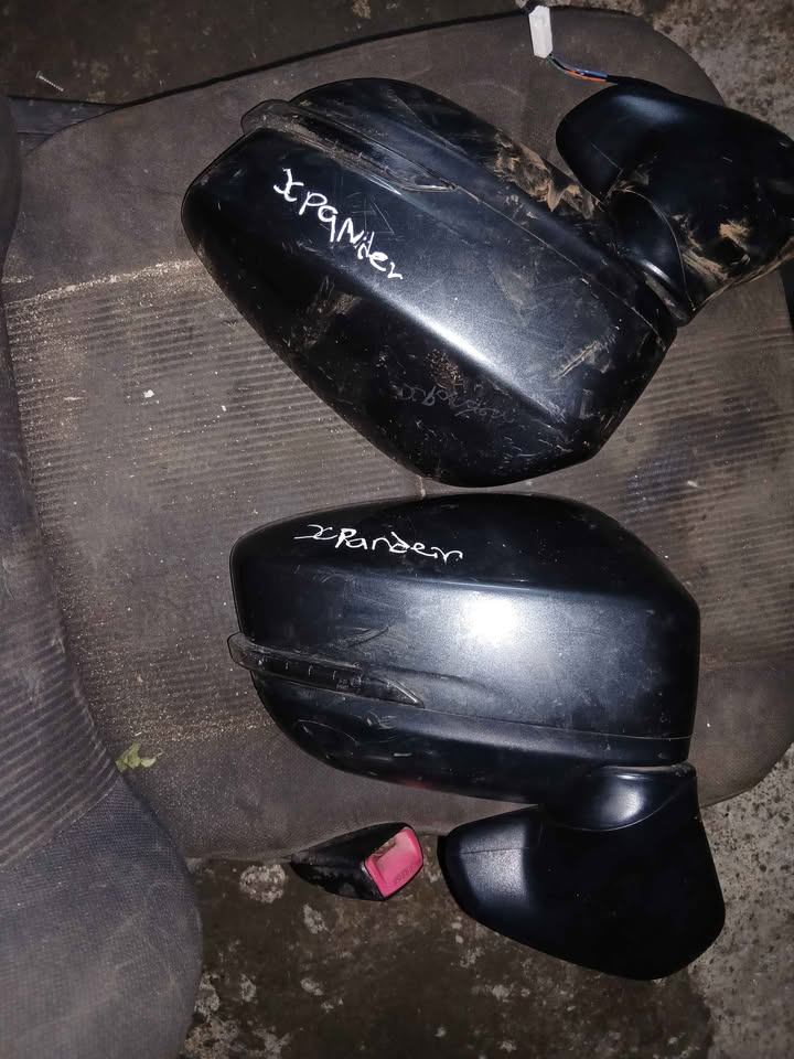 Mitsubishi xpander electric side mirror both sides - Private Seller Mitsubishi xpander electric side mirror both sides - Private Seller