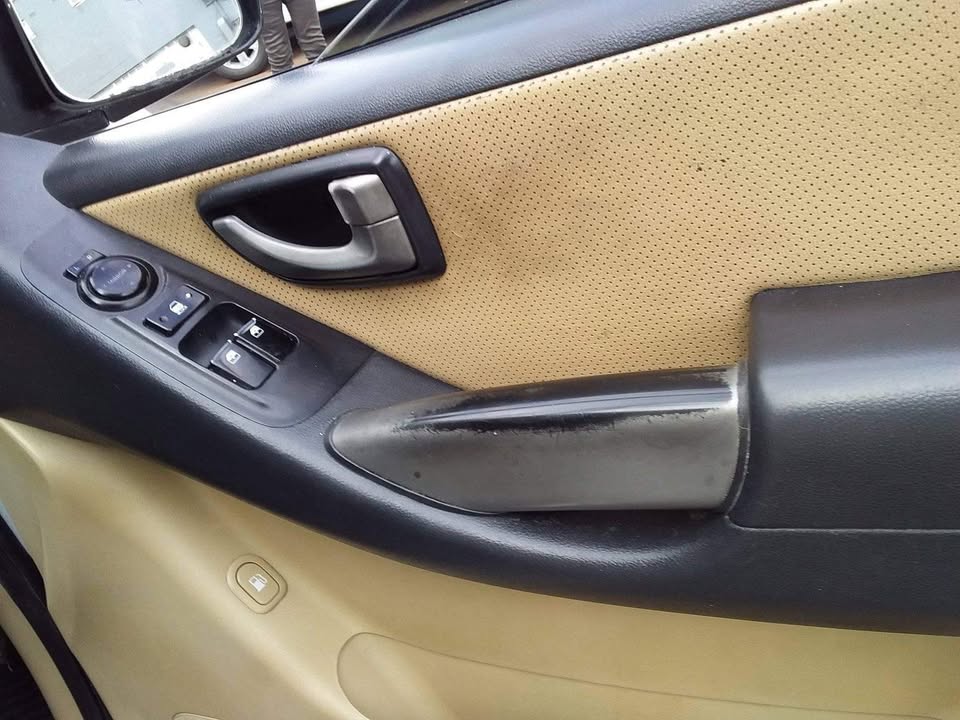2012 Hyundai H-1 8 seater automatic diesel 2012