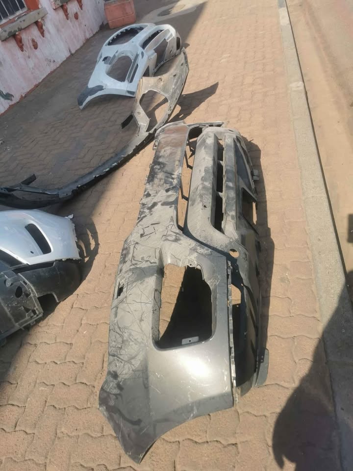Range Rover Sport front bumper 2019 - Private Seller Range Rover Sport front bumper 2019 - Private Seller