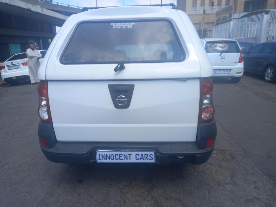2018 NISSAN NP200 1.6 PETROL ENGINE, MANUAL TRANSMISSION, WHITE COLOUR, MILEAGE 90000KM