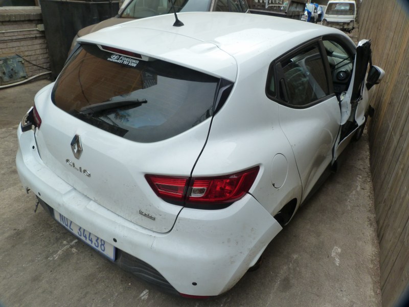 Renault Clio IV 900T Manual - 2015 Spares - Private Seller Renault Clio IV 900T Manual - 2015 Spares - Private Seller