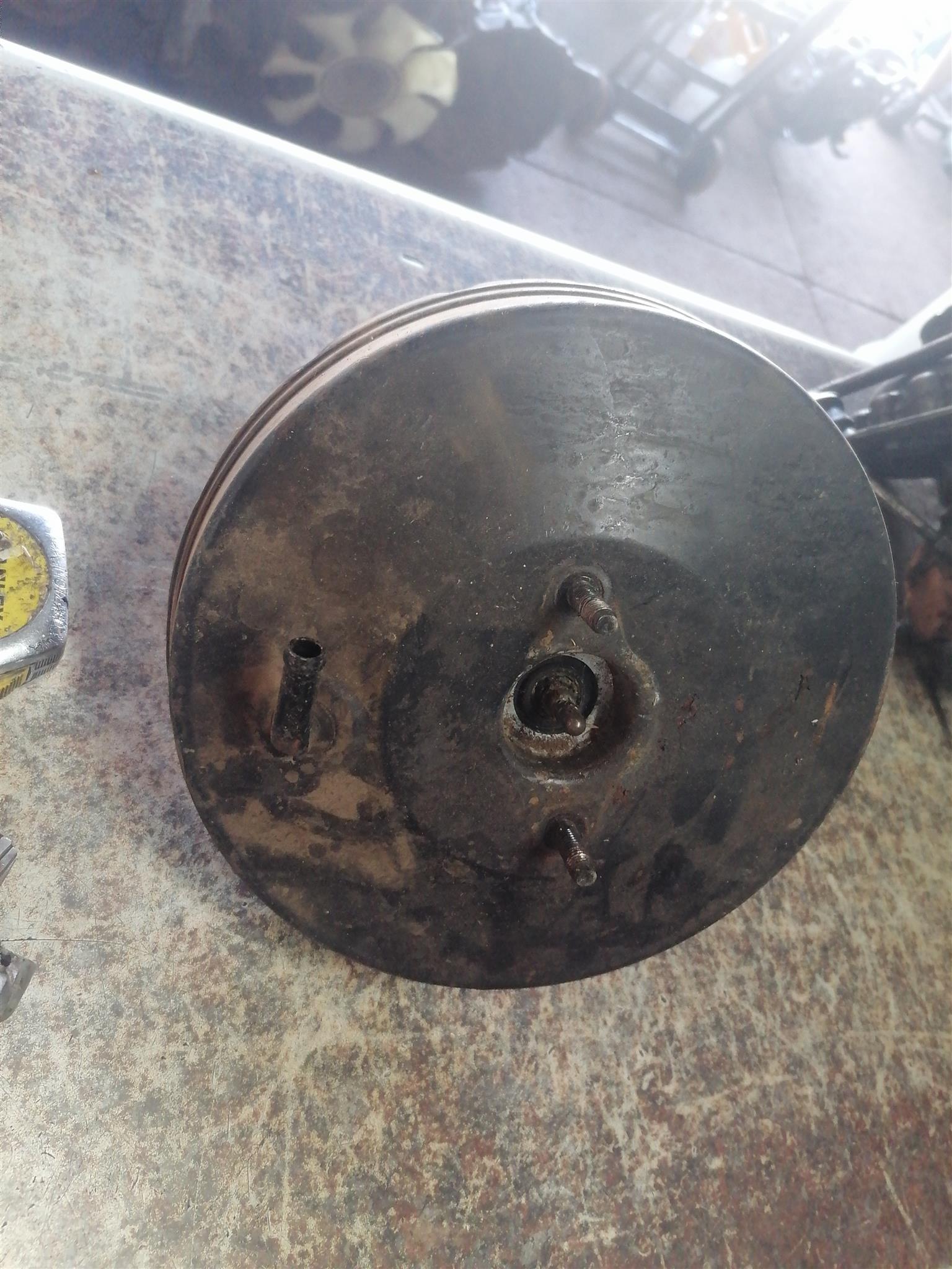 Brake booster mitsubishi colt - Private Seller