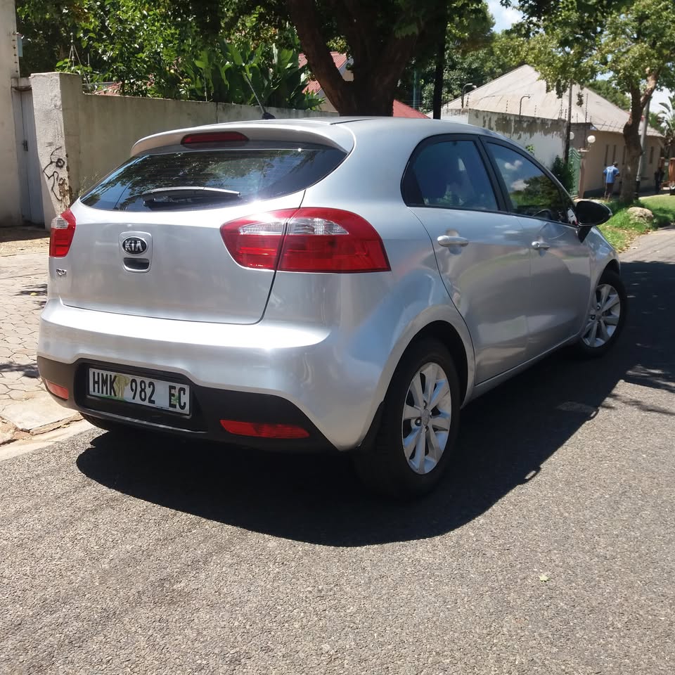 2013 KIA RIO 1.4 AVAILABLE IN CASH AND FINANCE