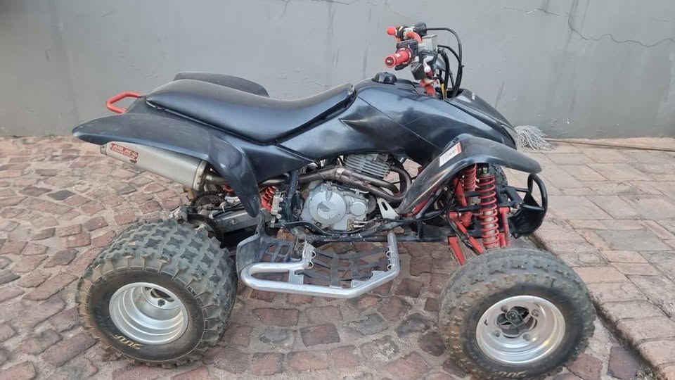 4 Wheeler: - 400cc - Honda TRX - - Private Seller 4 Wheeler: - 400cc - Honda TRX - - Private Seller