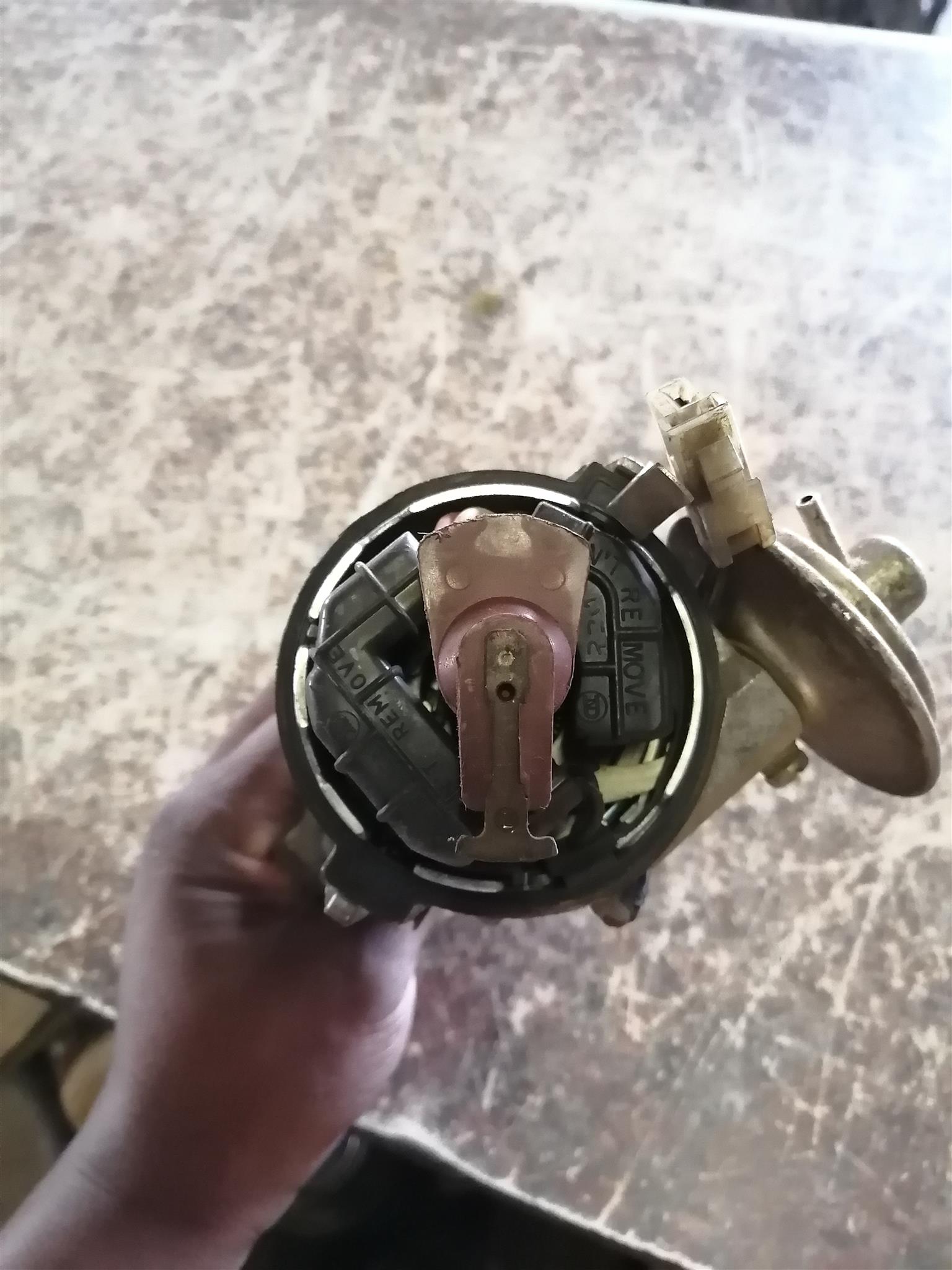 Selling L 300 ELECTRONIC DISTRIBUTOR - Private Seller