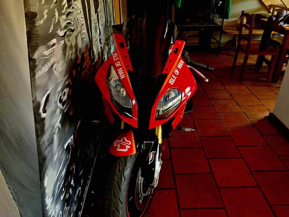 2016 BMW S1000rr - Private Seller 2016 BMW S1000rr - Private Seller