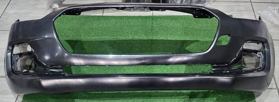 SUZUKI SWIFT FRONT BUMPER - Private Seller SUZUKI SWIFT FRONT BUMPER - Private Seller
