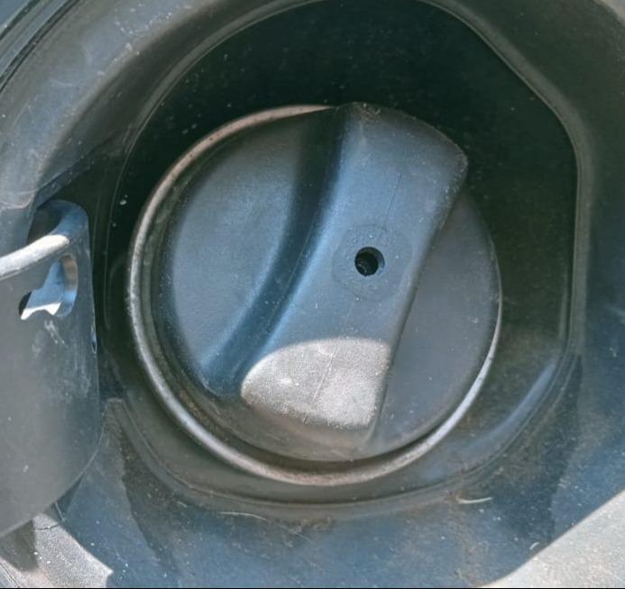Mini Cooper R52 Cabrio 2008 Petrol Cap For Sale – Genuine OEM Fuel Cap!! - Private Seller Mini Cooper R52 Cabrio 2008 Petrol Cap For Sale – Genuine OEM Fuel Cap!! - Private Seller
