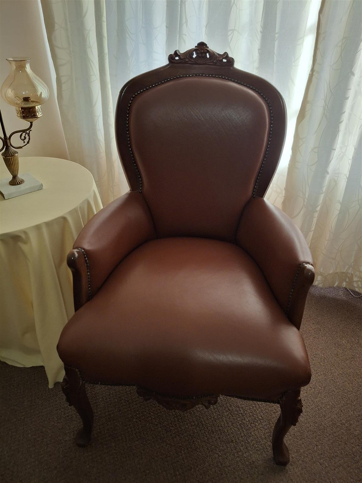 Antique Victorian Lounge Suite. Solid Imbuia & Leather