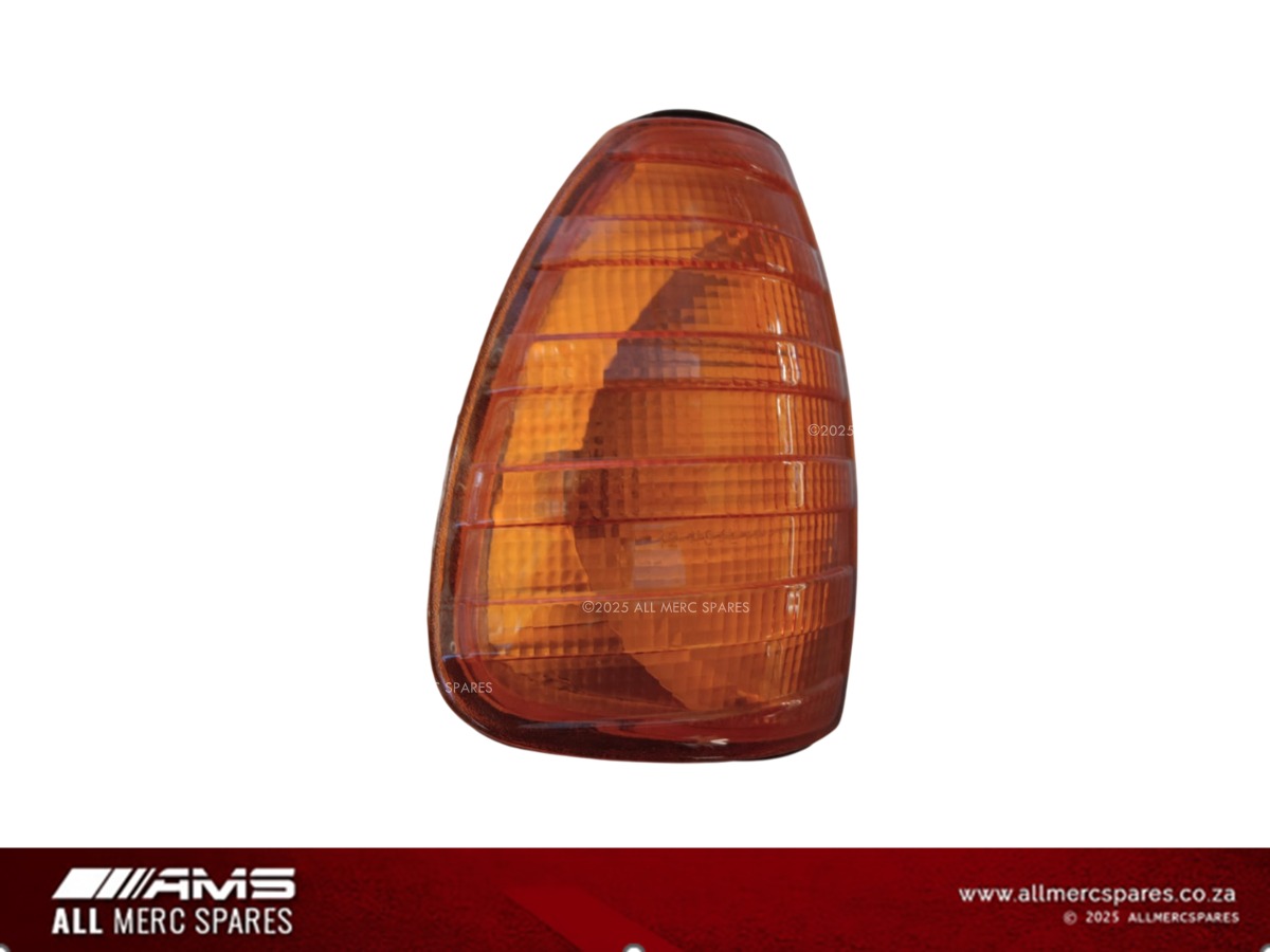 Mercedes W123 Right Front Corner Lamp - Private Seller Mercedes W123 Right Front Corner Lamp - Private Seller