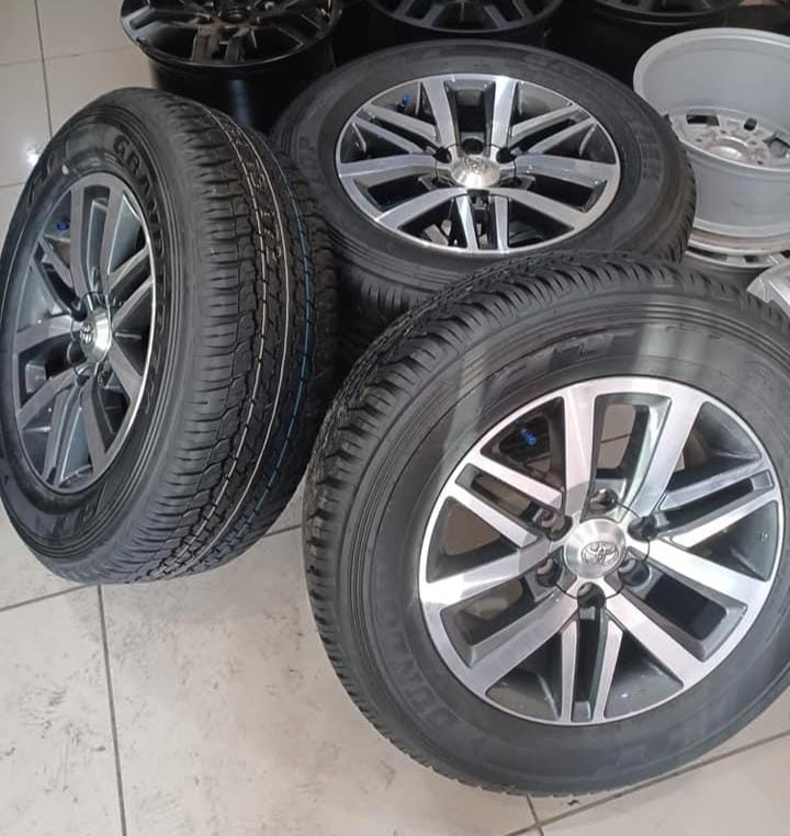 18inch Toyota Hilux/Fortuner original mags with brand new 265/60/18 Dunlop Grand - Private Seller 18inch Toyota Hilux/Fortuner original mags with brand new 265/60/18 Dunlop Grand - Private Seller